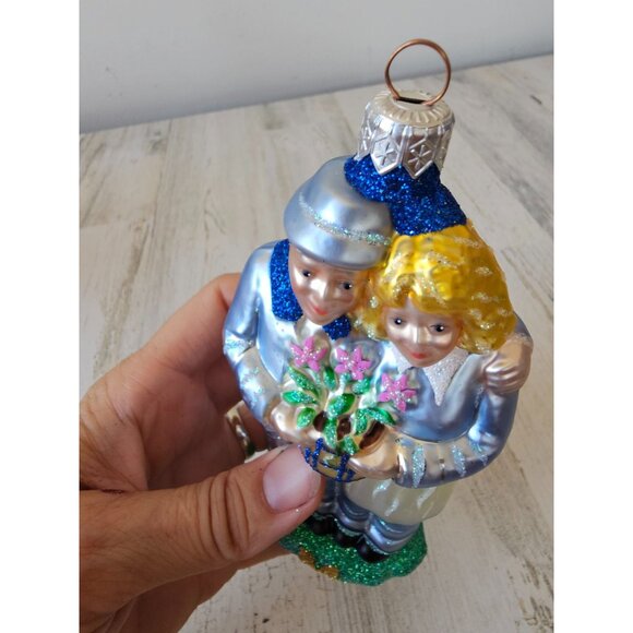 Patricia breen just married couple ornament wedding flowers Xmas tree glitter - Picture 7 of 8